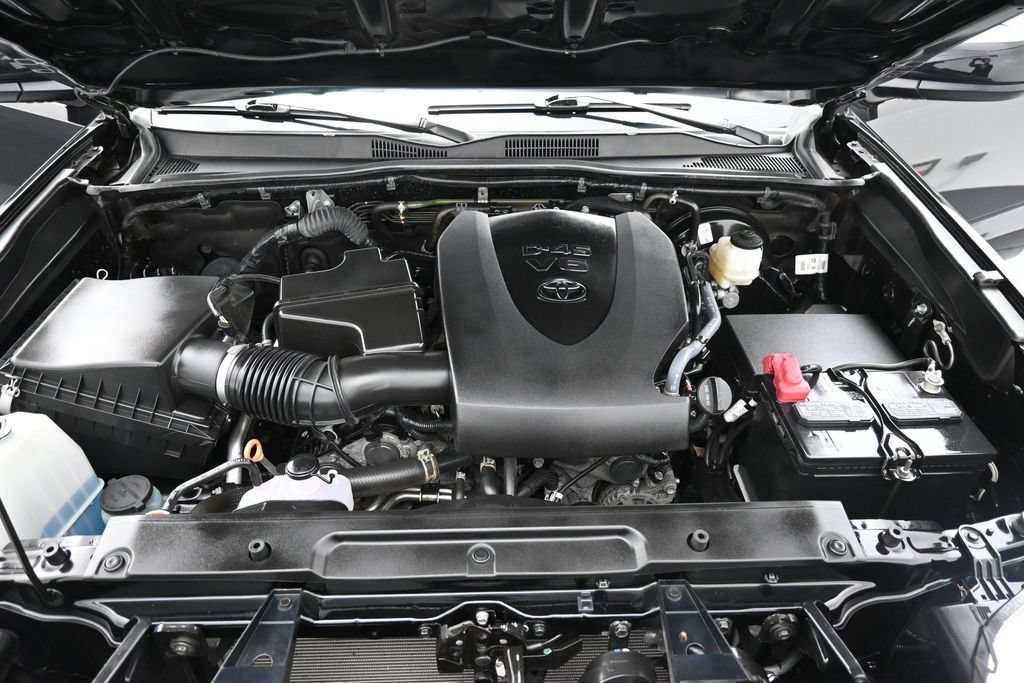 Used 2022 Toyota Tacoma SR AWD/4WD image 34
