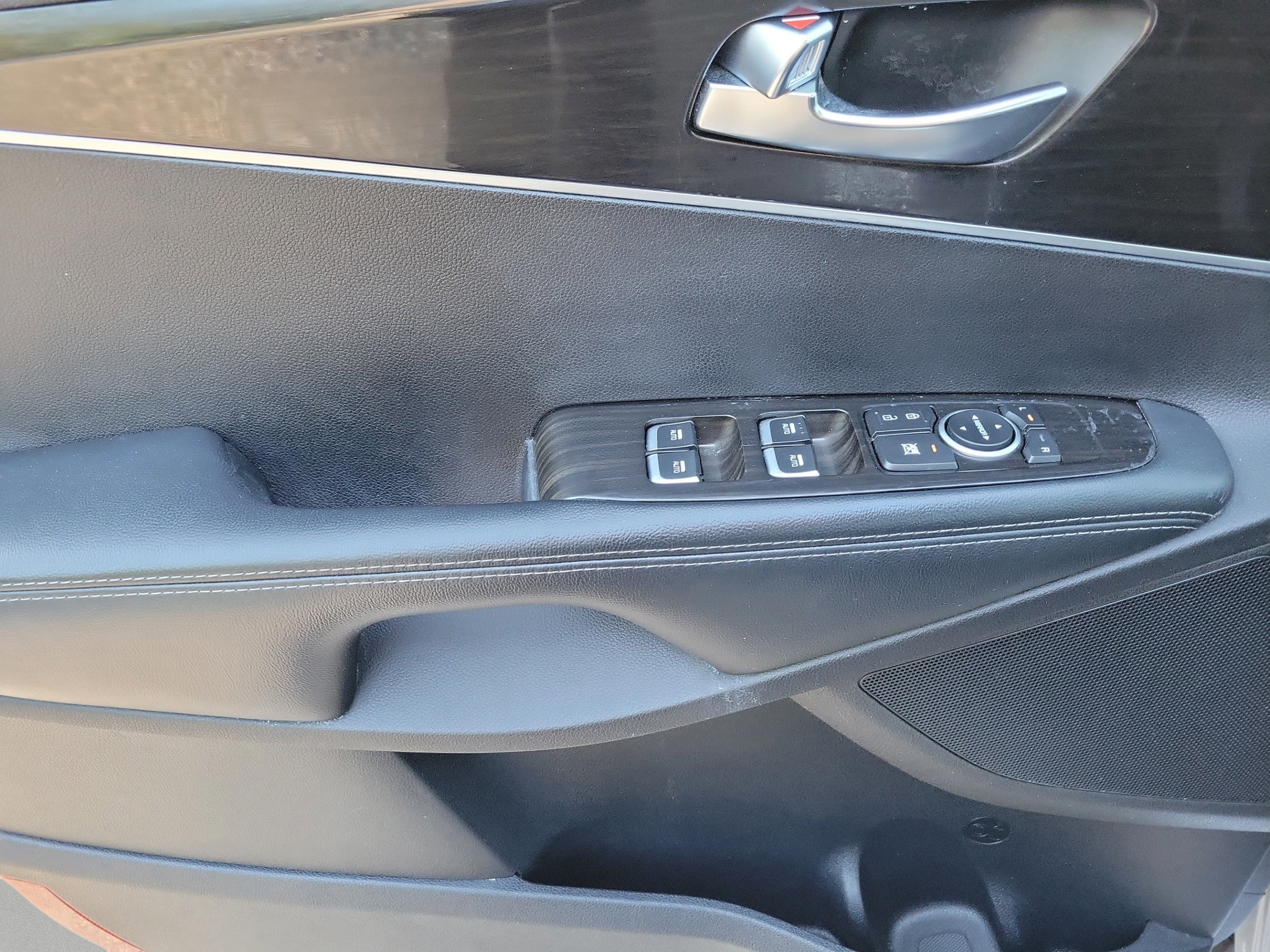 Used 2019 Kia Sorento FWD w/ LX Convenience Package image 14