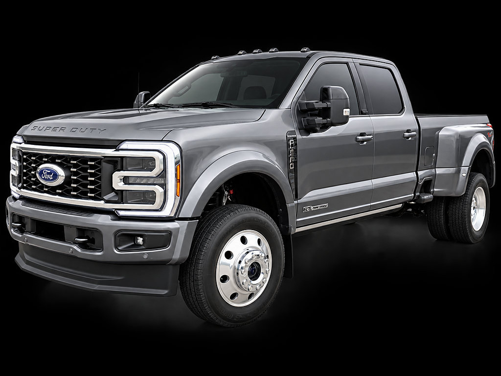 Used 2025 Ford F450 Platinum w/ FX4 Off-Road Package AWD/4WD image 29