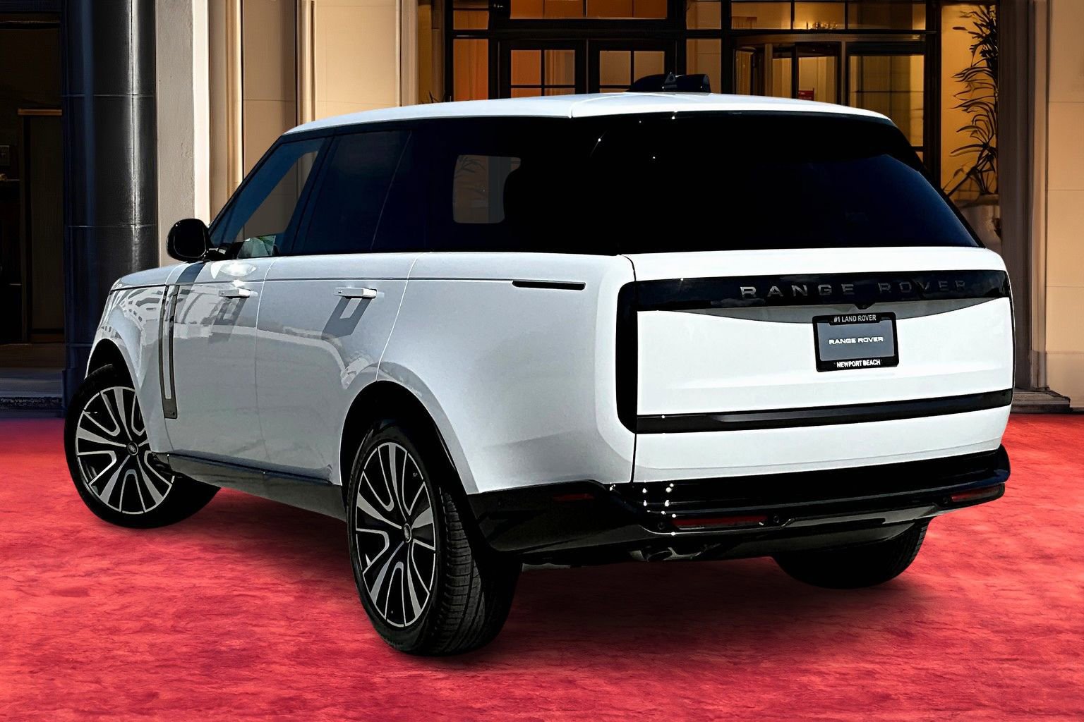New 2025 Land Rover Range Rover Autobiography image 2