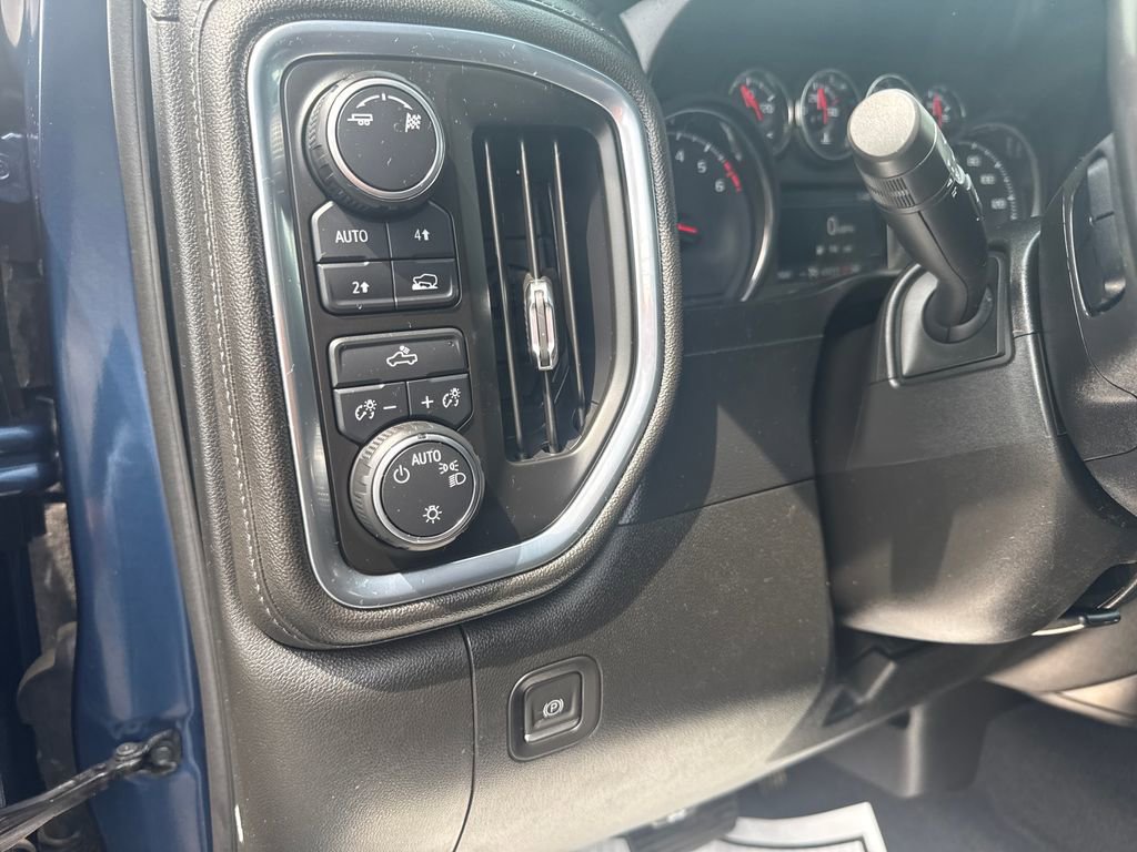 Used 2019 Chevrolet Silverado 1500 LT w/ All-Star Edition AWD/4WD image 20