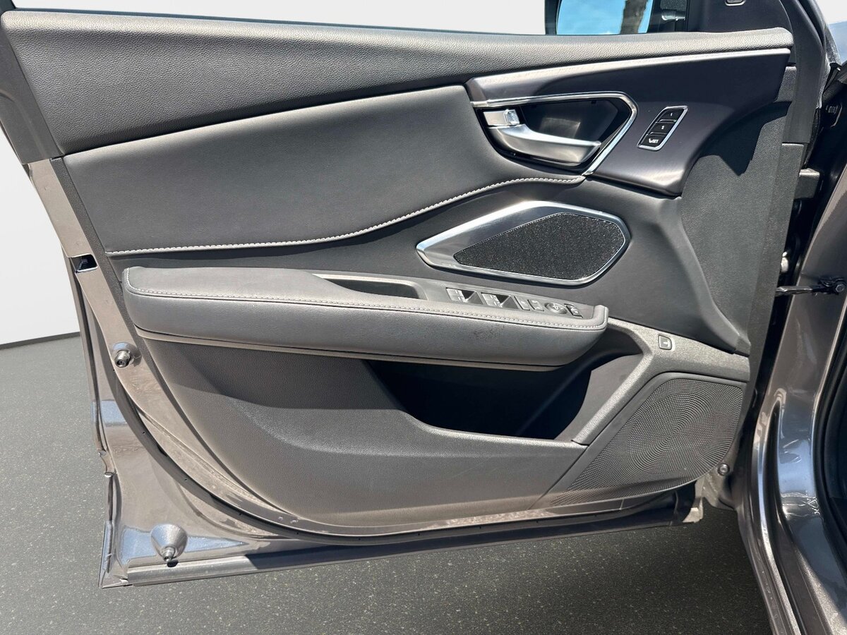 Certified 2026 Acura RDX SH-AWD image 16