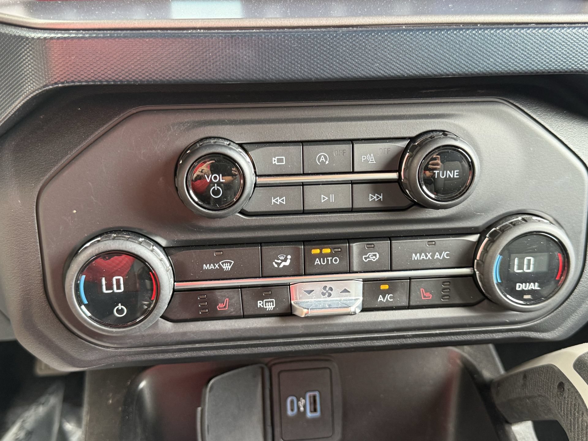 Certified 2023 Ford Bronco Outer Banks AWD/4WD image 7