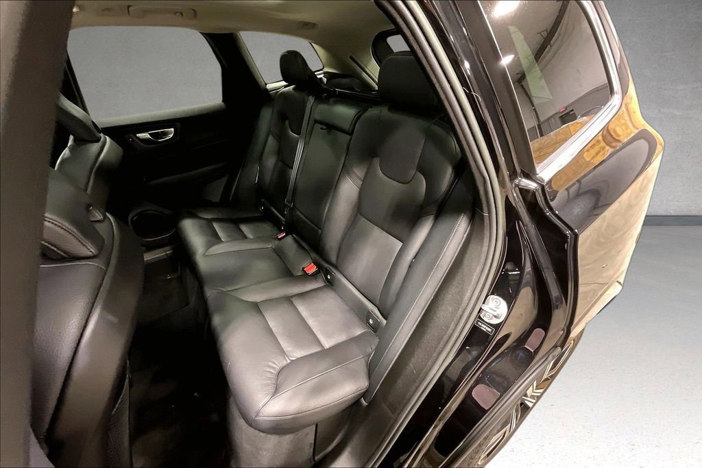 Certified 2023 Volvo XC60 B5 Plus w/ Climate Package AWD/4WD image 22