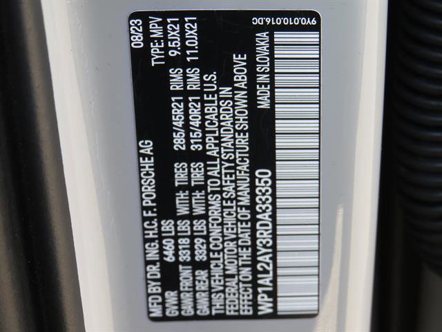 Used 2024 Porsche Cayenne S image 7