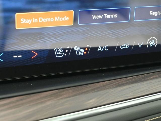 New 2026 Chevrolet Suburban High Country image 30