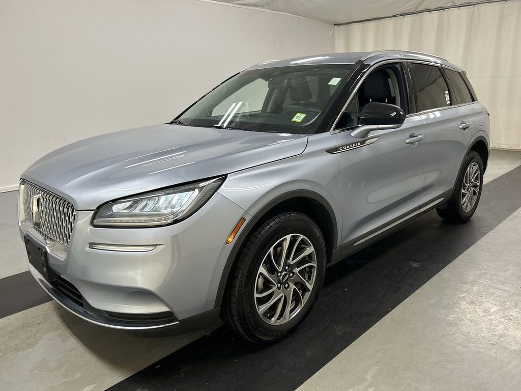 Used 2022 Lincoln Corsair Standard w/ Equipment Group 101A image 5