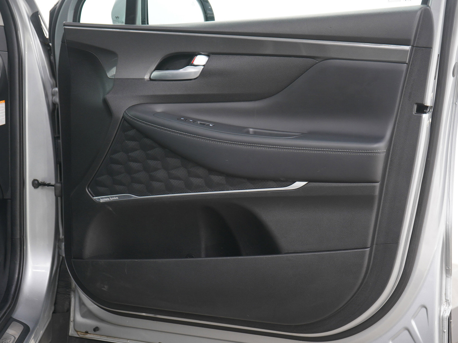 Used 2023 Hyundai Santa Fe SEL Premium w/ Cargo Package image 12