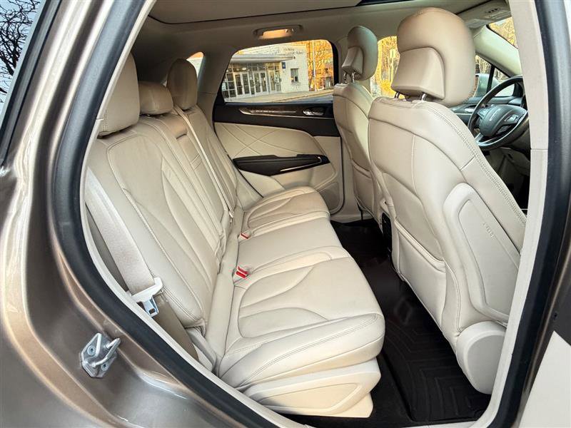 Used 2018 Lincoln MKC Reserve w/ Lincoln MKC Climate Package image 24