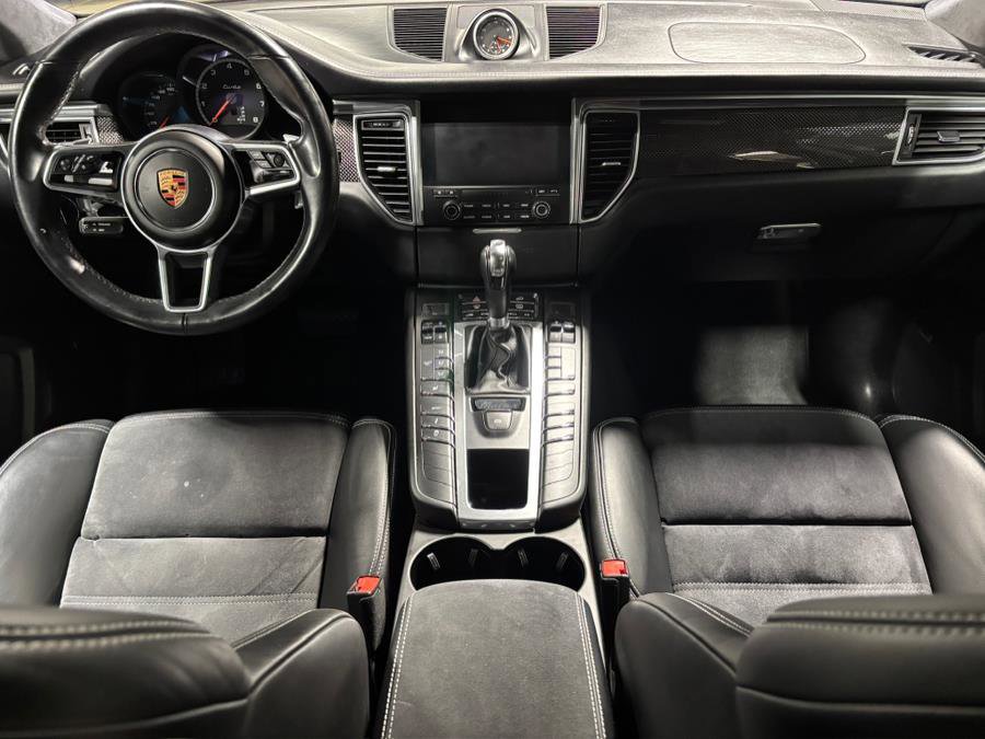 Used 2018 Porsche Macan Turbo image 14