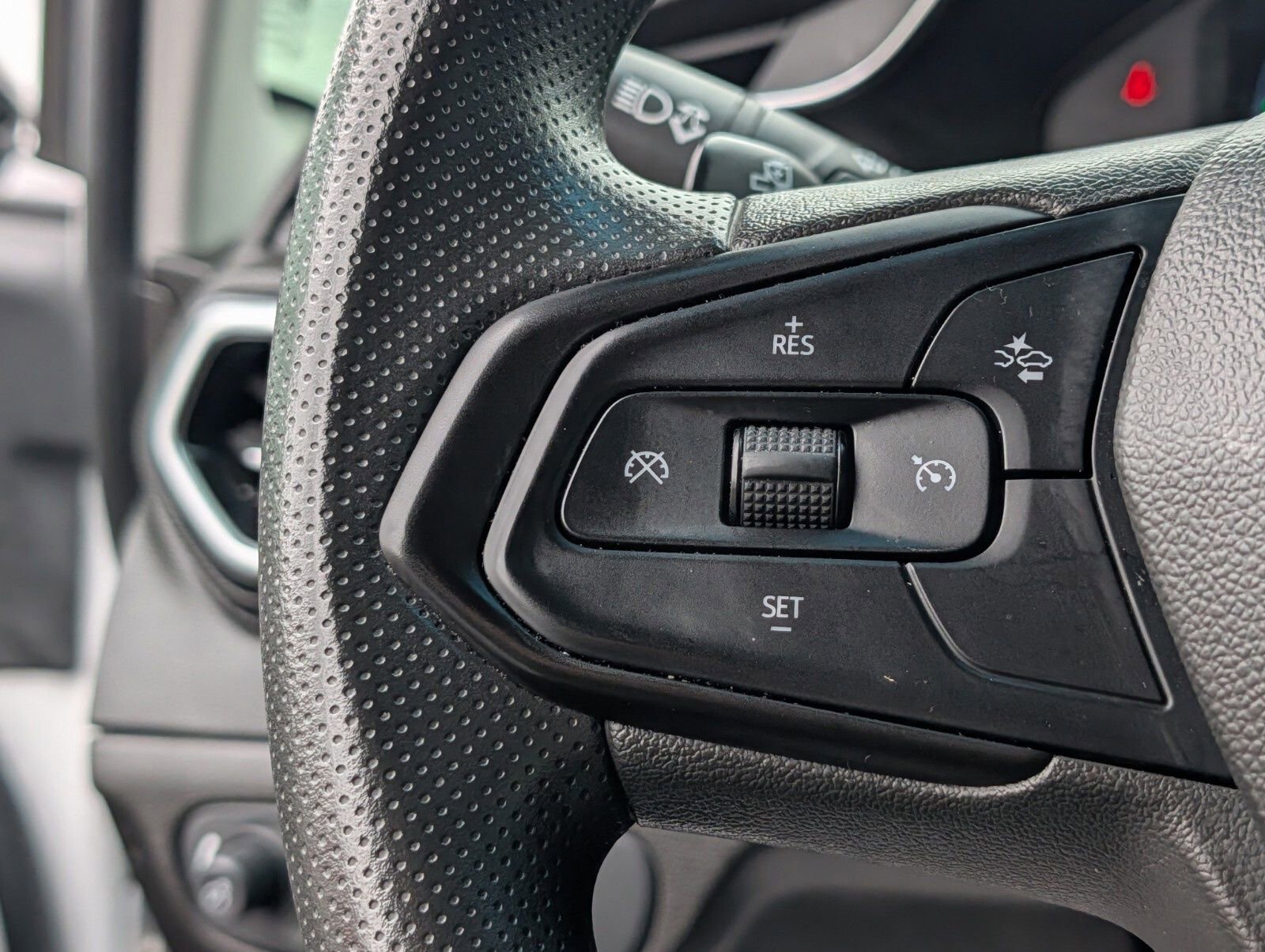 Used 2023 Chevrolet Bolt LT w/ Driver Confidence Package image 29