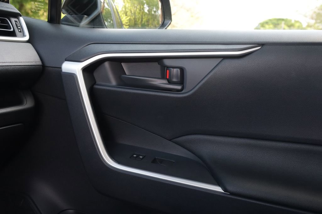 Used 2025 Toyota RAV4 LE image 19