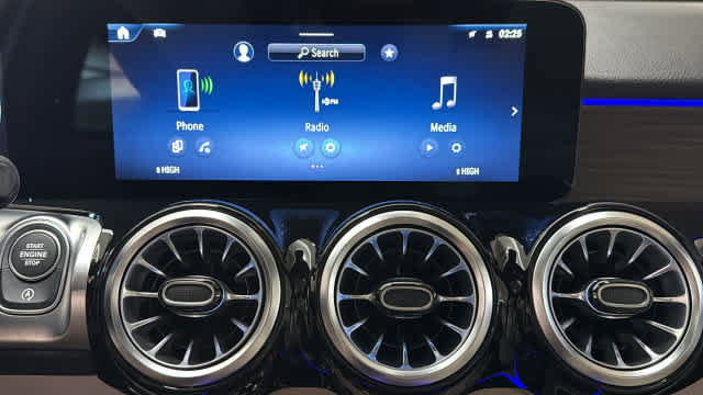 New 2026 Mercedes-Benz GLB 250 4MATIC image 20