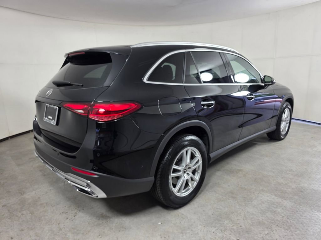 Certified 2025 Mercedes-Benz GLC 300 image 5