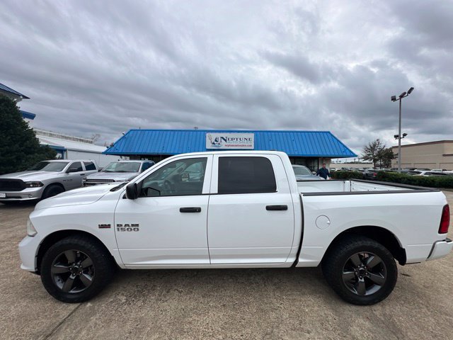 Used 2015 RAM 1500 Express AWD/4WD image 8