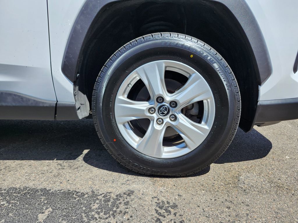 Used 2020 Toyota RAV4 LE w/ All Weather Liner Package AWD/4WD image 15