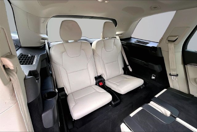 Certified 2024 Volvo XC90 T8 Ultimate w/ Protection Package Premier AWD/4WD image 31