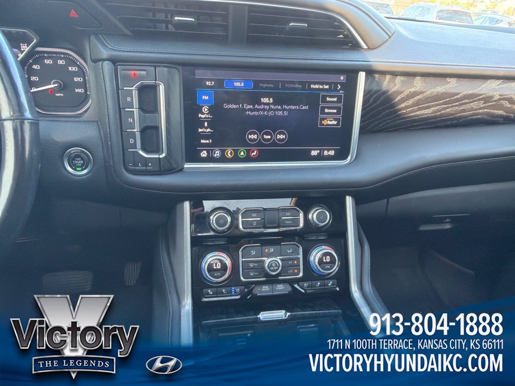 Used 2021 GMC Yukon Denali w/ Denali Premium Package AWD/4WD image 13
