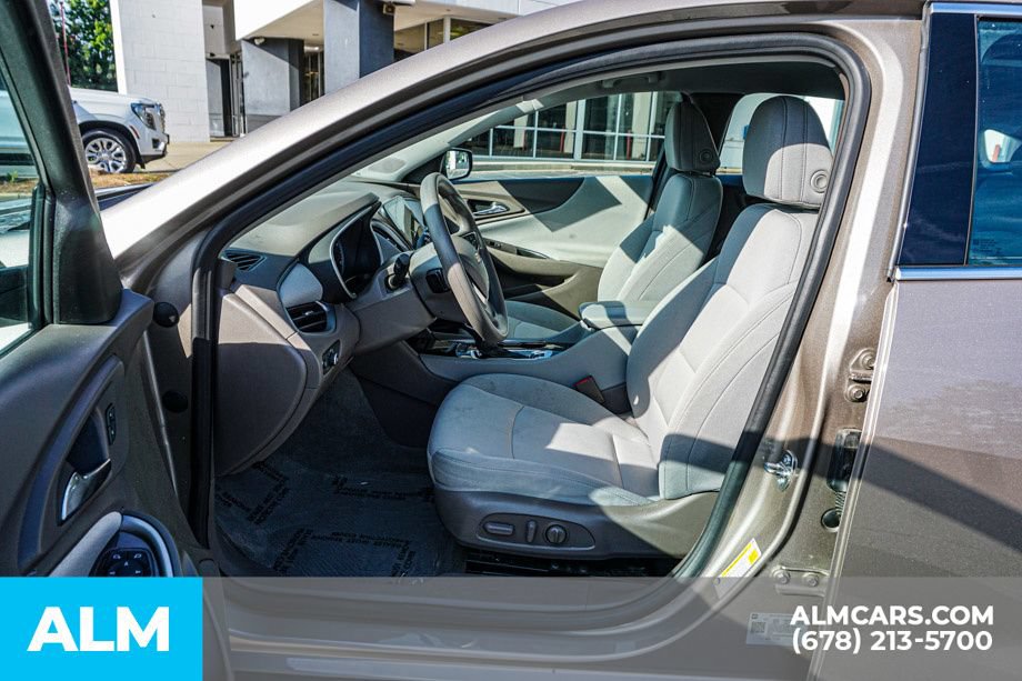 Used 2024 Chevrolet Malibu LT FWD image 18