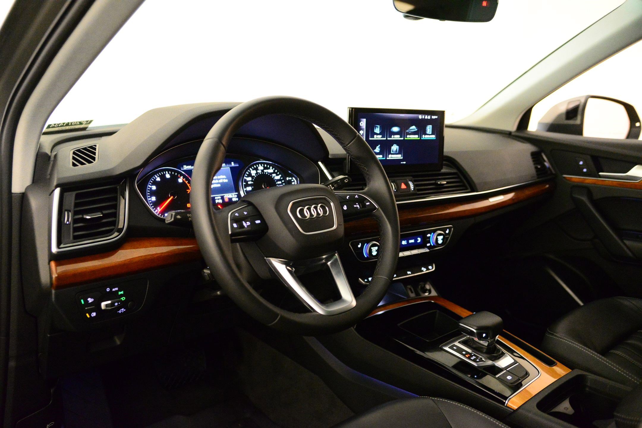 Certified 2023 Audi Q5 2.0T Premium w/ Convenience Package image 28