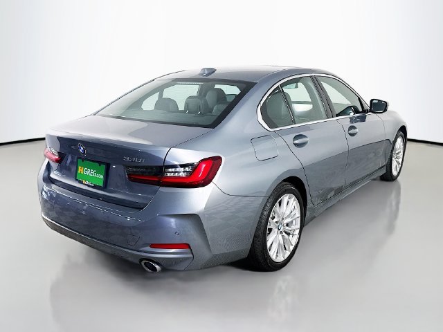 Used 2024 BMW 330i Sedan w/ Convenience Package RWD image 10
