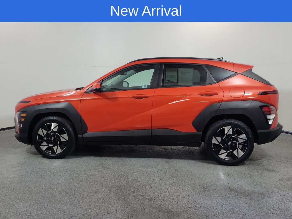 Used 2024 Hyundai Kona SEL w/ Convenience Package FWD image 4