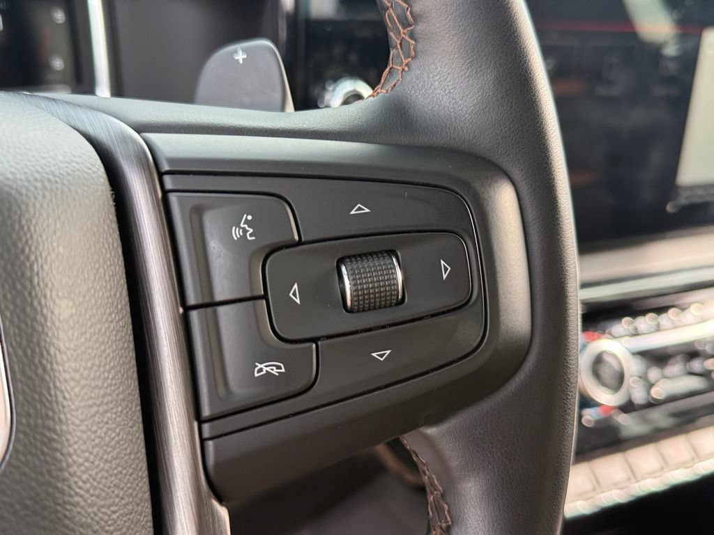 Used 2024 GMC Sierra 1500 AT4 w/ Technology Package AWD/4WD image 18