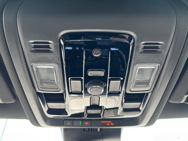 New 2026 GMC Yukon Denali w/ Sun & Power Step Package image 19