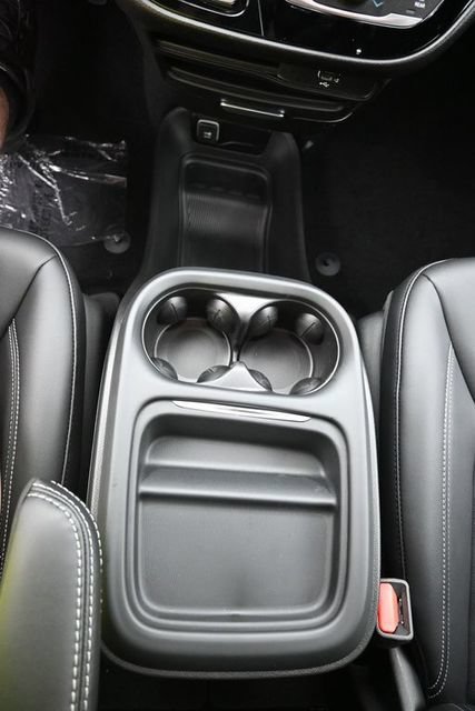 New 2027 Chrysler Pacifica Select AWD/4WD image 22