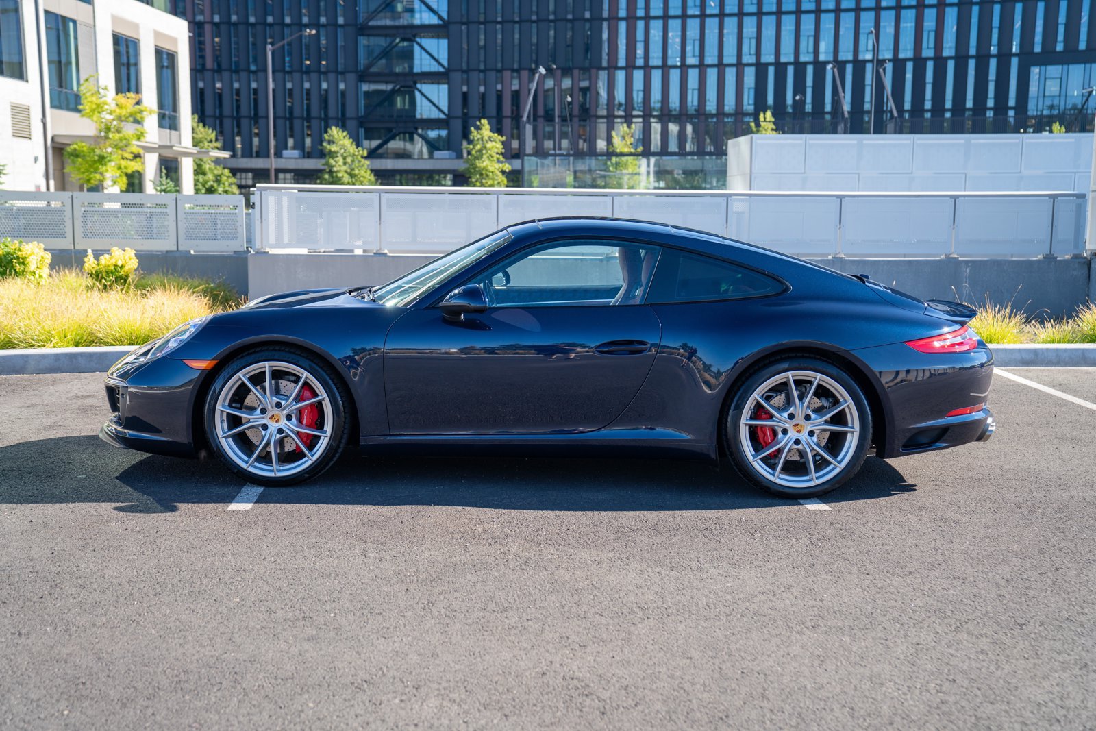 Certified 2018 Porsche 911 Carrera S RWD image 2