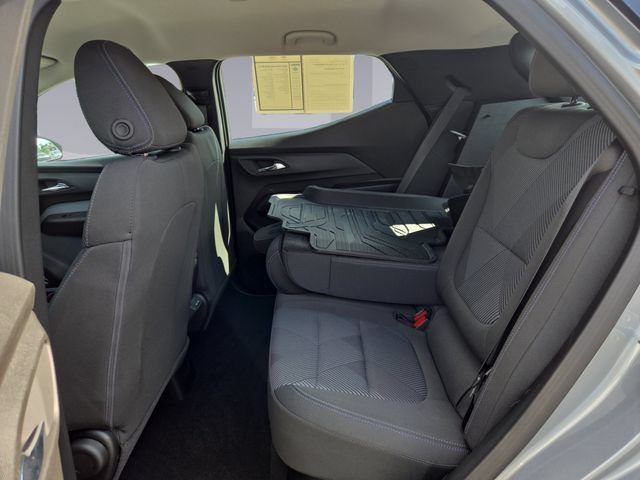 Used 2027 Chevrolet Bolt LT w/ LPO, All-Weather Package FWD image 16