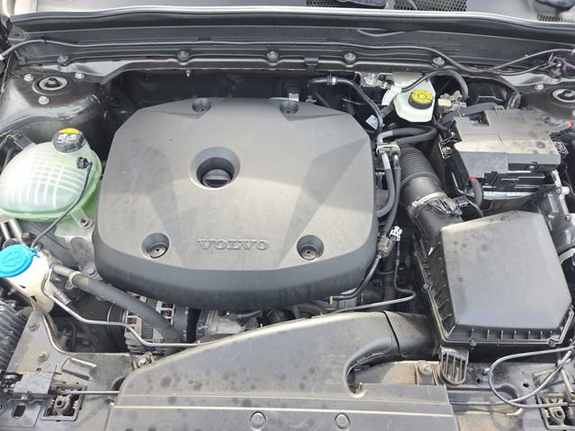 Used 2019 Volvo XC40 T5 Inscription image 33