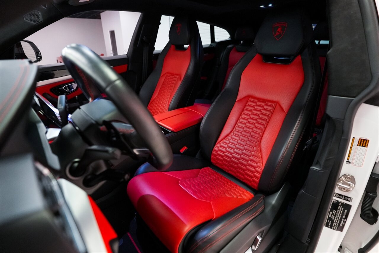 Used 2021 Lamborghini Urus AWD/4WD image 12