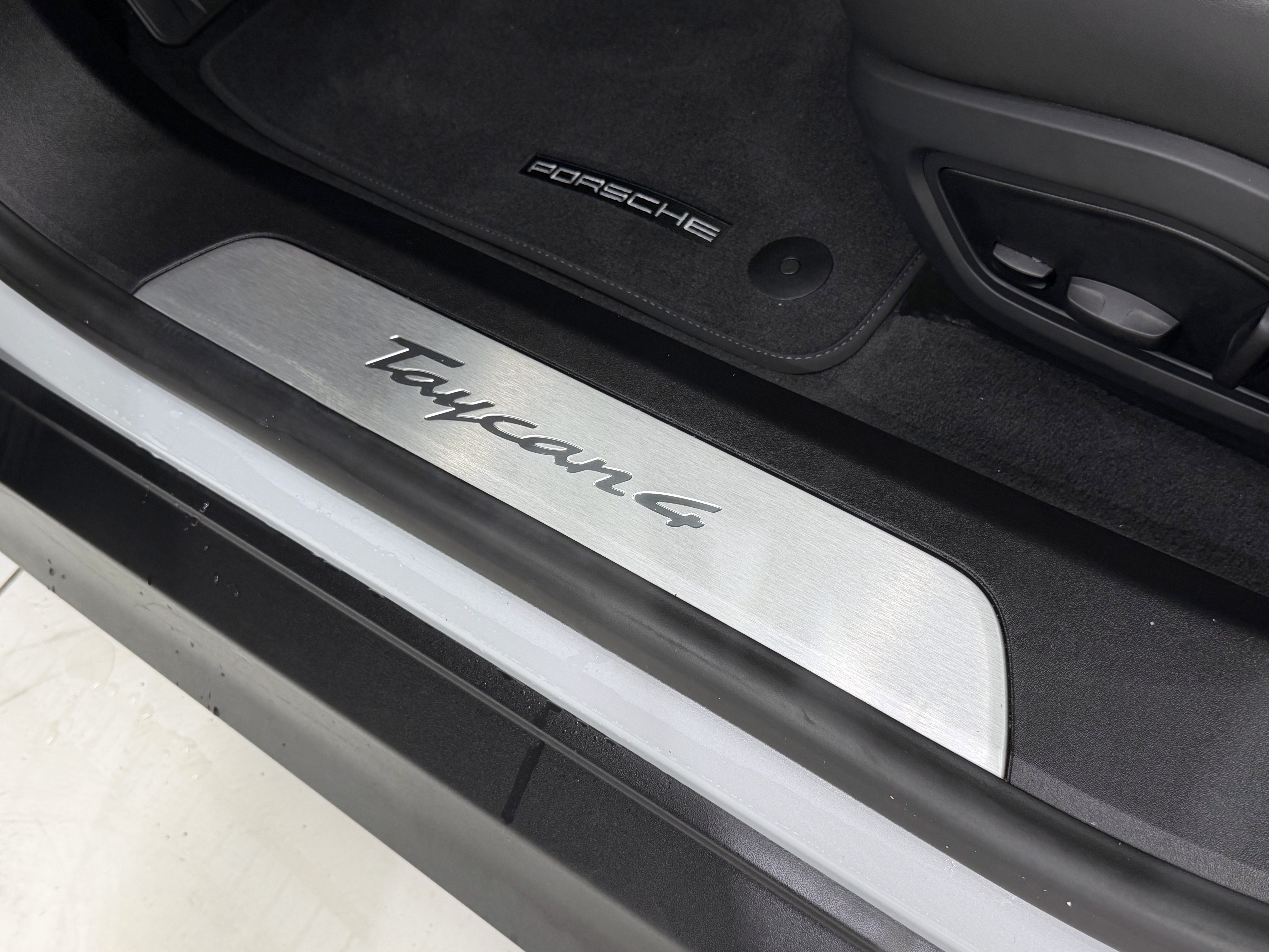 Certified 2025 Porsche Taycan RWD image 31