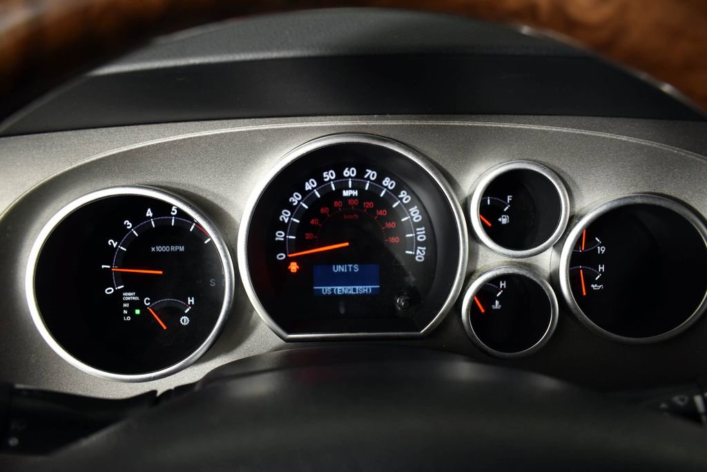 Used 2010 Toyota Sequoia Platinum image 36