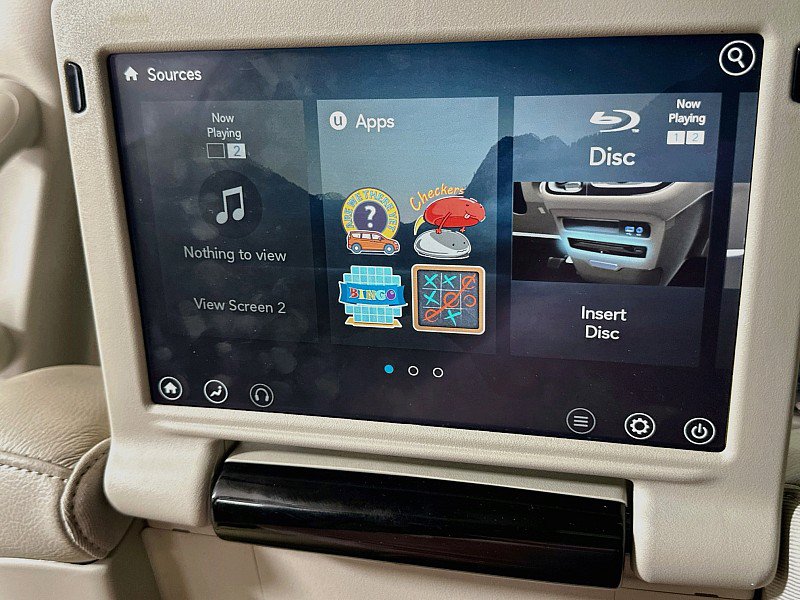 Used 2019 Chrysler Pacifica Touring-L Plus w/ Advanced Safetytec Group FWD image 27