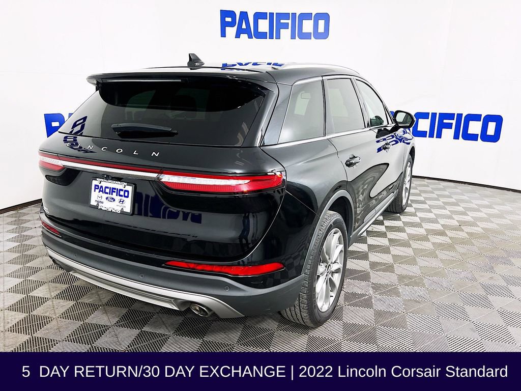 Used 2022 Lincoln Corsair AWD w/ Premium Package image 8
