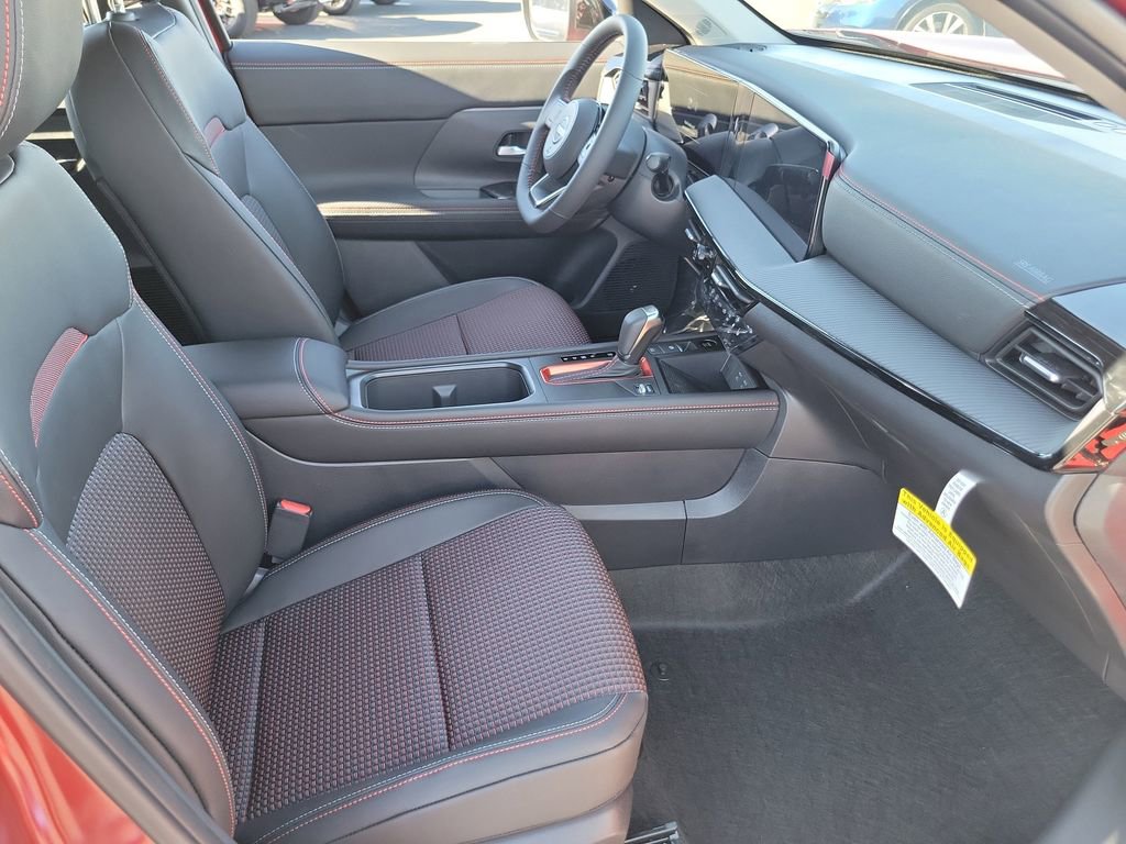 New 2026 Nissan Kicks SR w/ Cold Weather Package image 11