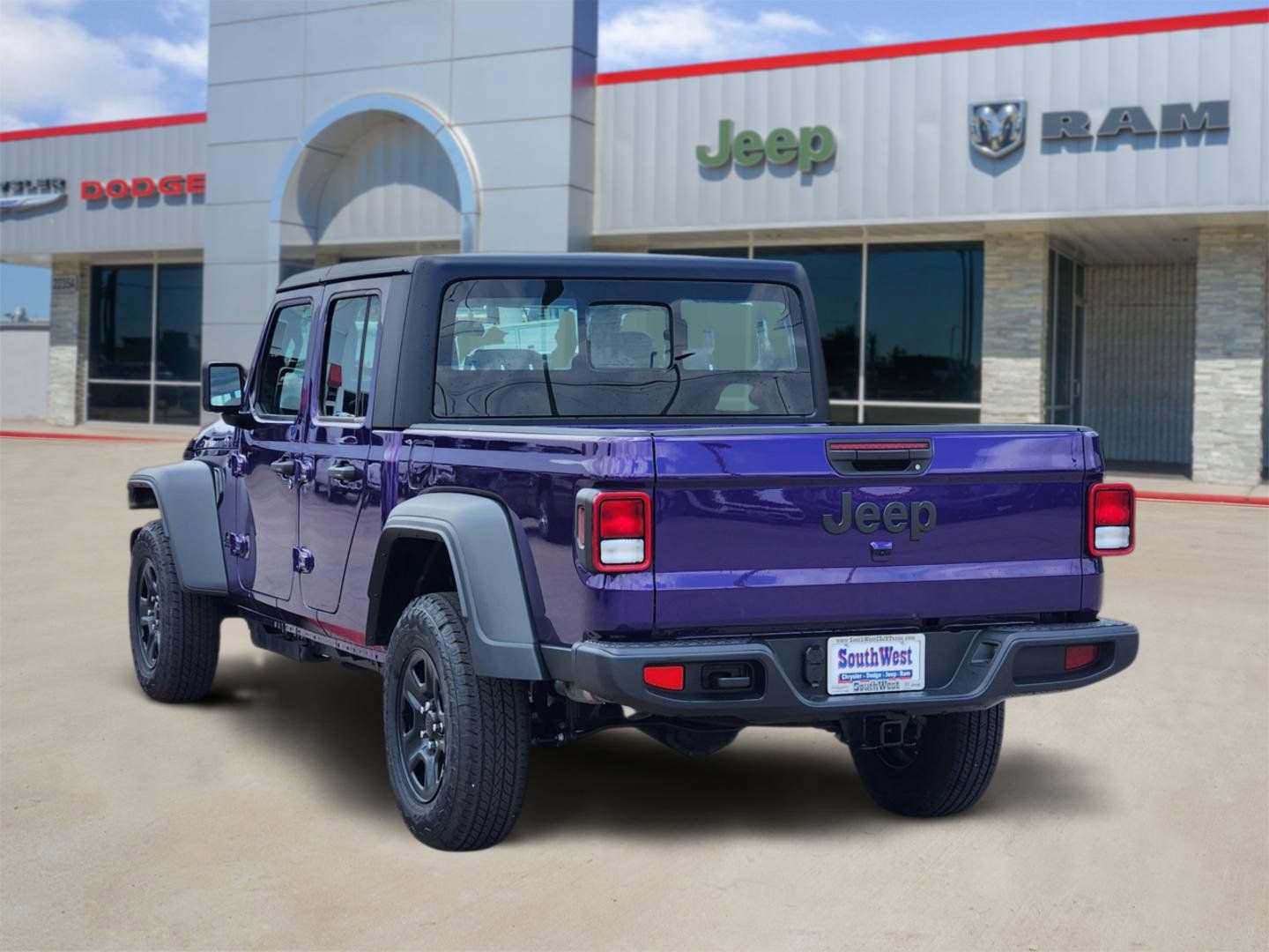 New 2026 Jeep Gladiator Sport AWD/4WD image 4