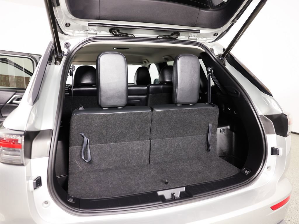 Used 2025 Mitsubishi Outlander SE image 14