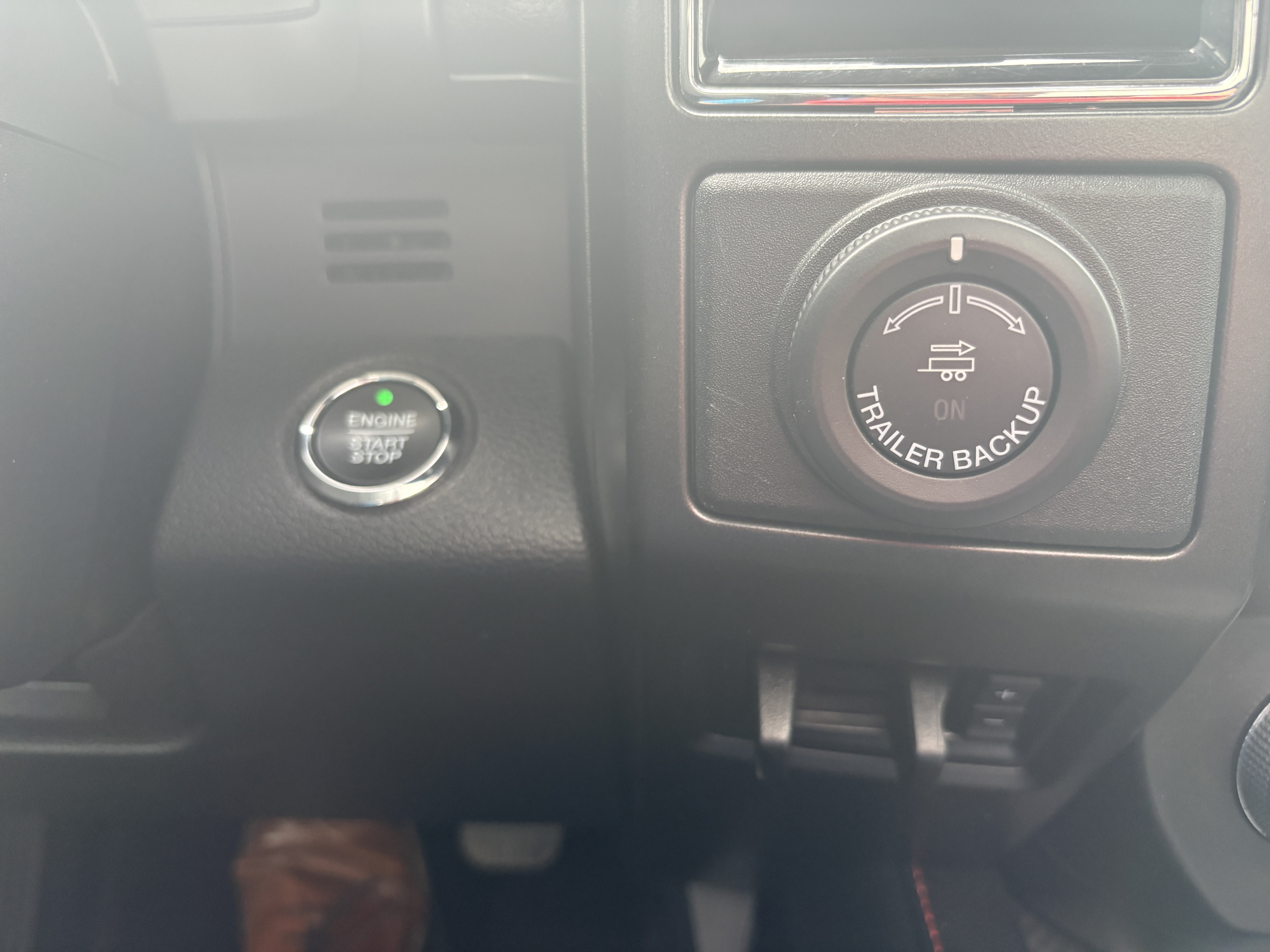 Used 2021 Ford Expedition Limited AWD/4WD image 25