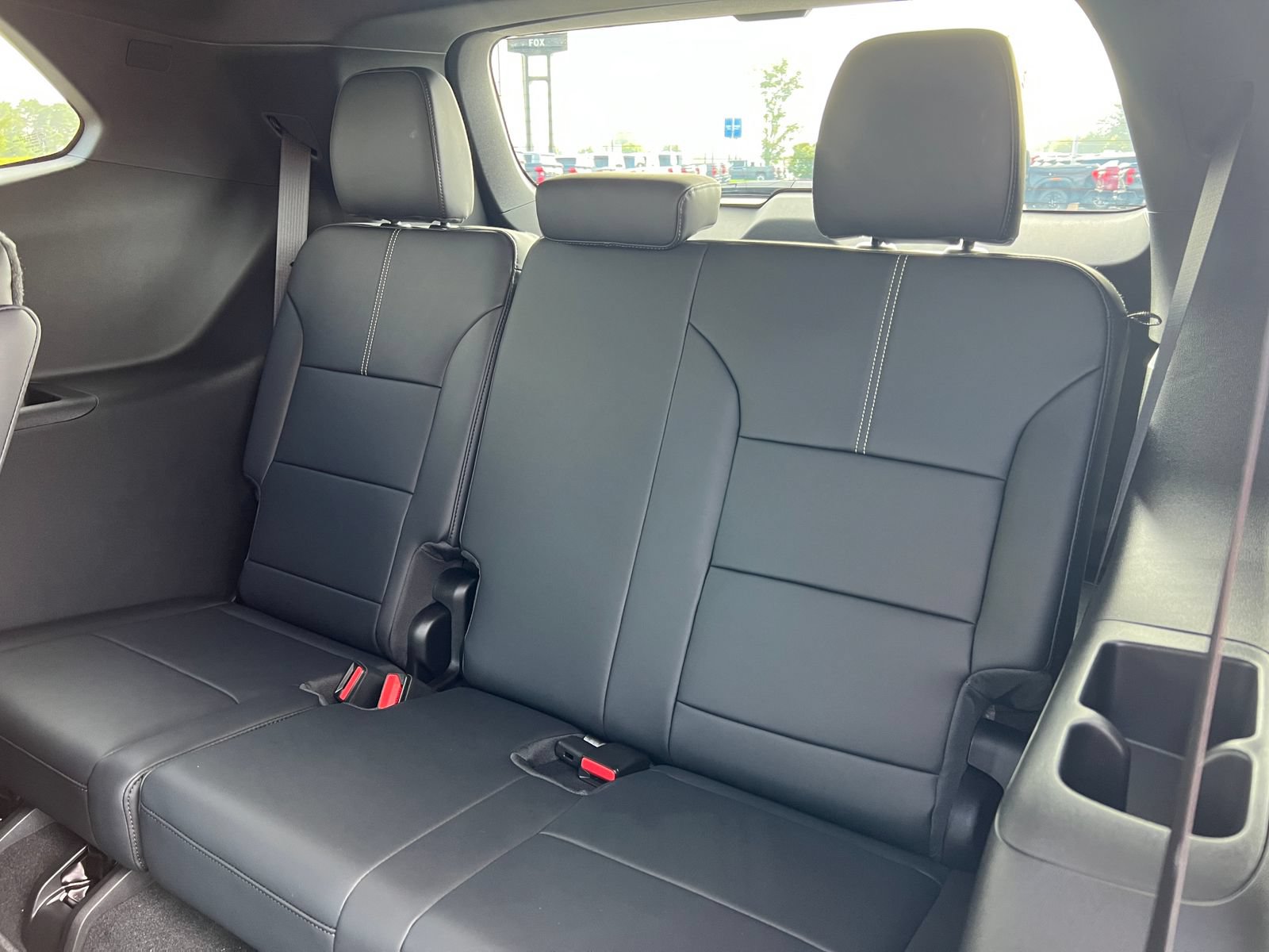 New 2027 GMC Acadia Elevation w/ Black Edition AWD/4WD image 7