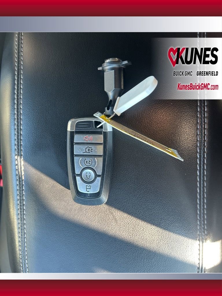 Used 2023 Ford Explorer XLT w/ Equipment Group 202A image 39