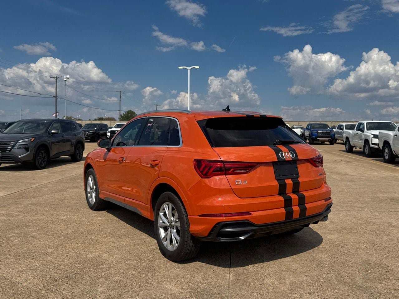 Used 2022 Audi Q3 2.0T Premium Plus w/ Premium Plus Package AWD/4WD image 14