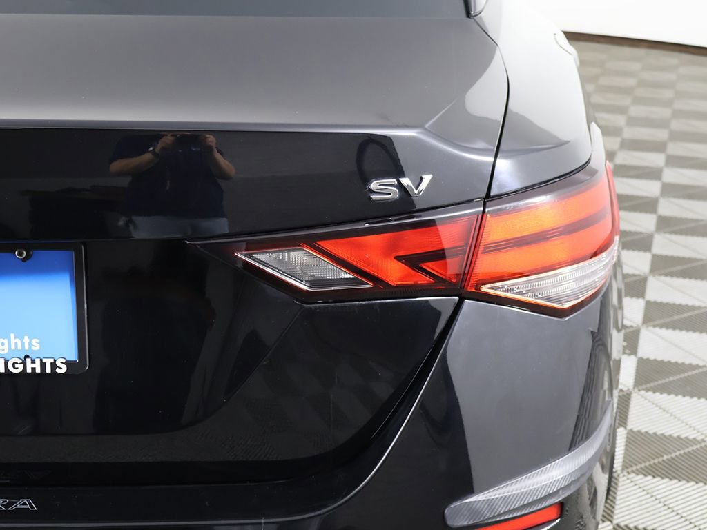Used 2023 Nissan Sentra SV FWD image 14