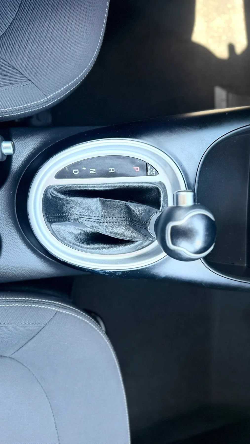 Used 2015 Kia Soul FWD image 24