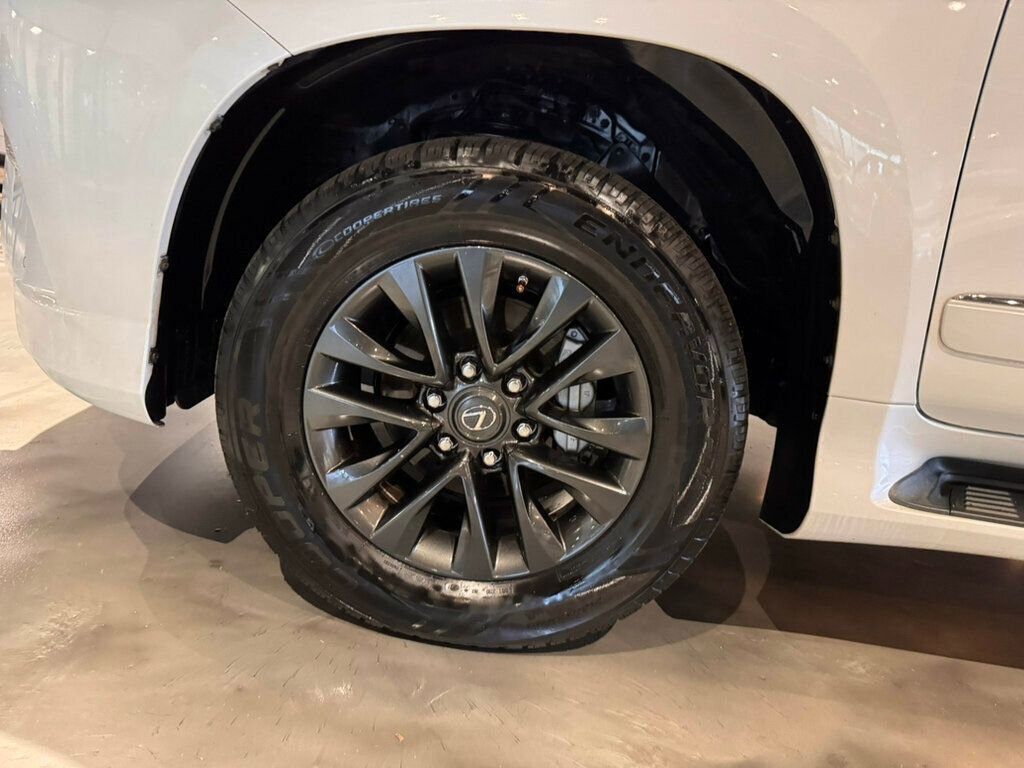 Used 2019 Lexus GX 460 Luxury image 32