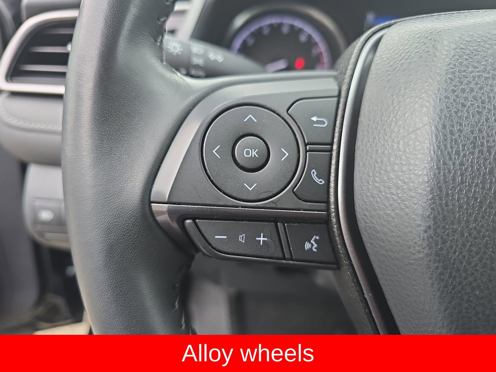 Used 2024 Toyota Camry SE image 21