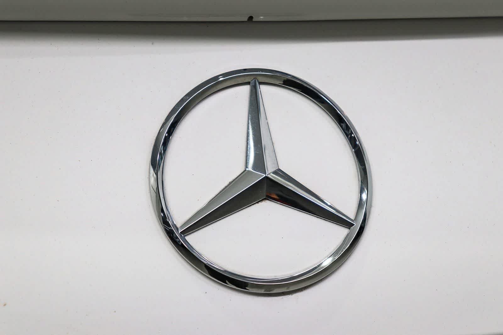 Used 2024 Mercedes-Benz C 300 Sedan image 13