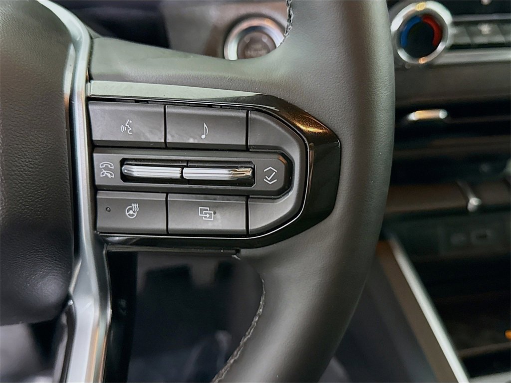 Used 2025 Chevrolet Colorado Trail Boss image 23